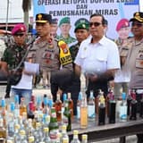 Polda Papua Barat Daya Musnahkan Ribuan Botol Miras Hasil Operasi Pekat I Dofior 2026