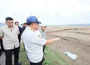 Tinjau Sawah Tertutup Lumpur di Pidie Jaya, Kasatgas Tito Sampaikan Pentingnya Dukungan Kementan
